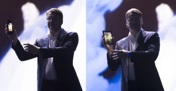 삼성전자가 지난해 11월 미국 샌프란시스코에서 열린 삼성개발자콘퍼런스에서 공개한 폴더블폰 디스플레이./삼성전자 제공