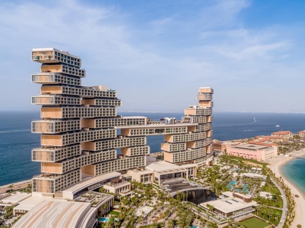 쌍용건설이 시공한 아랍에미리트(UAE) 두바이 초특급 호텔 '아틀란티스 더 로열(Atlantis The Royal)' 모습