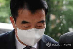 초록뱀그룹, "구속된 원영식 회장 경영에서 물러날 것"