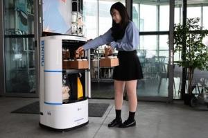 '로봇' 손잡은 LG전자·카카오모빌리티…25일 배송서비스 첫선